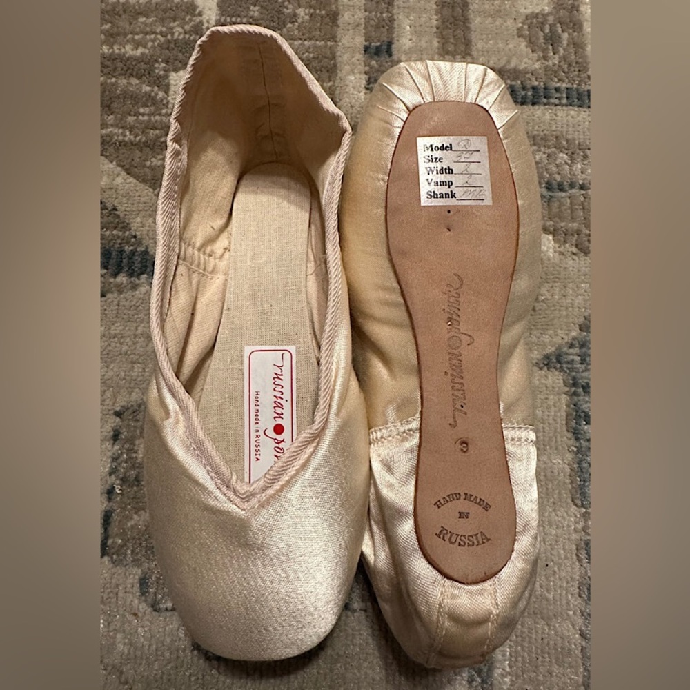 ‘Dolce’ pointe shoes by Russian Pointe - 37